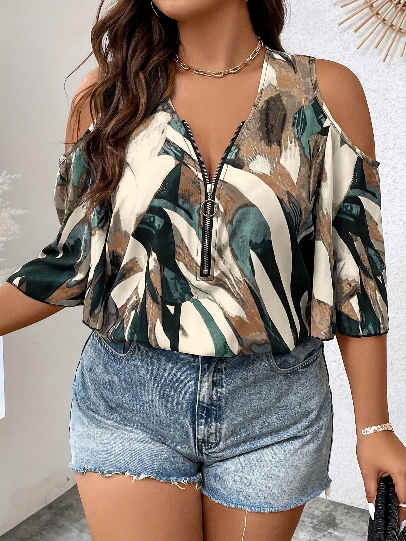 Women's Plus Size Printed V-Neck Front-Zip Cold-Shoulder Three Quarters Sleeve Casual Top - Work & Party Blouse PureLittleBloom.Co
